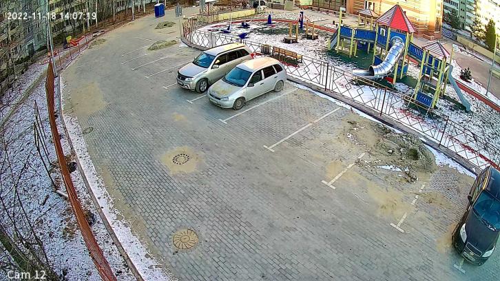 Камера 12